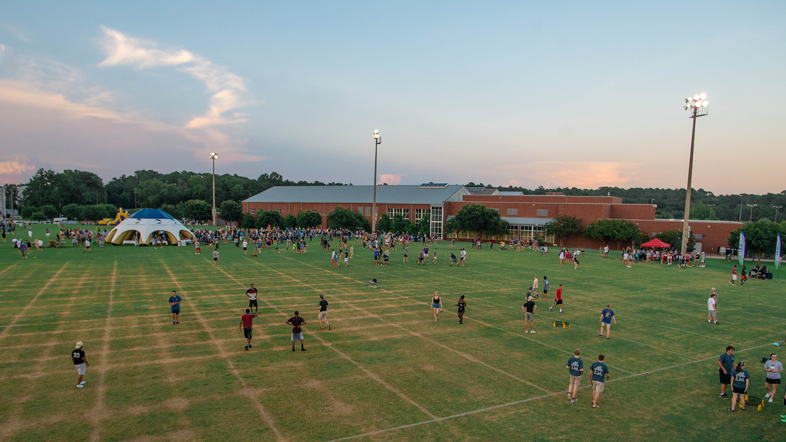 Picture of the CRI Field and students participating