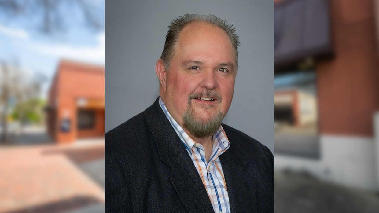 Headshot of Steven Trussel